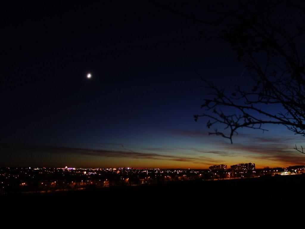 《星空下的凝視》，布拉格。