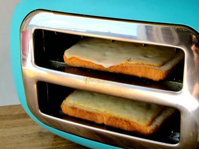 1-toasters-dont-make-good-grilled-cheese