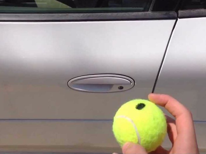 10-tennis-balls-cant-open-locked-car-doors